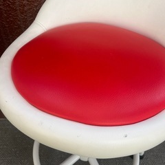 エイ・アイ・エス(AIS) キッチンチェア キャスター付 レッド ADT-007 の画像