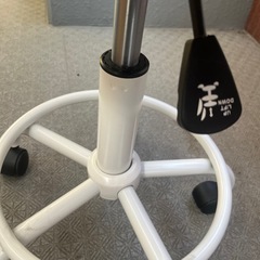 エイ・アイ・エス(AIS) キッチンチェア キャスター付 レッド ADT-007 の画像