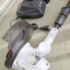  アイリスオーヤマ　グラストリマー　草刈り機の画像