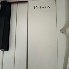 ピアノ　ホワイト　CASIOの画像