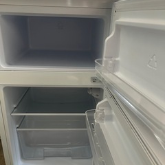 ロッカー、冷蔵庫、イス、三段ボックス、タンスの画像