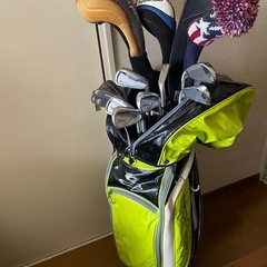 ゴルフクラブセット TaylorMade Srixon Titleistの画像