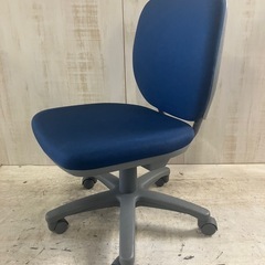 J559⭐️美品✨オカムラ　オフィスチェア　キャスター付き　高さ調節可能の画像