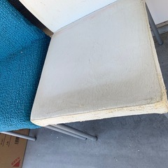 ダイニングチェア2脚とエンジェル•ハート漫画の画像