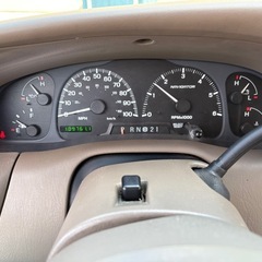 車検満タン！リンカーン ナビゲーター 足や初めてのアメ車などにいかがでしょうか 交換も可能の画像