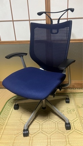 オカムラ　バロンチェア　ハンガー付き