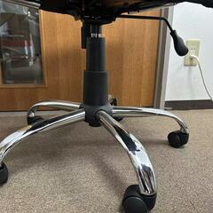 タダ！0円！無料！　椅子　ブラック　黒　仕事用　オフィス向け　在宅ワーク向け　キャスター付きの画像