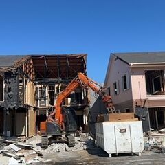 ▼正社員：4tドライバー兼作業員【経験者募集】▼ イベントも旅行もみんなで決める！風通しの良い社風◎ 休憩はたっぷり120分！盆や年末年始は最大10連休も◎ 給与も休み方も相談OK！あなたに合った働き方を実現◎の画像