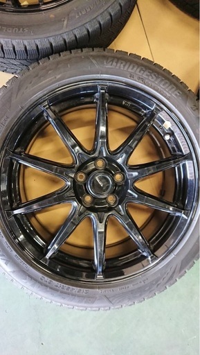 ブリザックVRX3 215/45 R17スタッドレスタイヤ