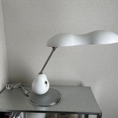 HITACHI ビーン型デクスライトの画像