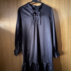 黒ワンピース　の画像