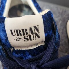 URBAN SUN スニーカー 36 ネイビー ベロア調 迷彩替え紐付きの画像