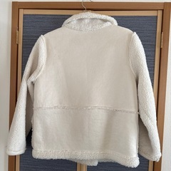 モコモコアウターの画像