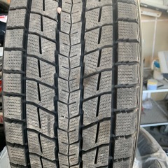 235/60/18スタットレスタイヤの画像