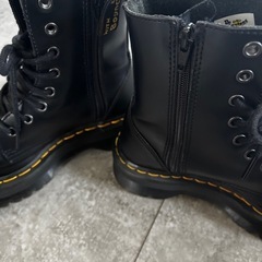 ドクターマーチン　エイトホール　23センチの画像