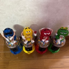 m&m.s ディスペンサー 4体セットの画像