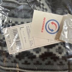 ユニクロ　フリースジャケット　レディース　L　フェアアイル　未使用　２点　紺、黒の画像