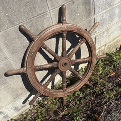 船の舵　小
の画像