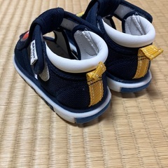 子ども用サンダルの画像