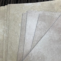 💠新品 東リ ロイヤルスーストーンタイル アイボリー系セット10枚💠 の画像