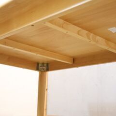 Re:CENO(リセノ)天然木アルダー材を使用したADAL(アダル)ダイニングテーブルです。柔らかな優しい質感が魅力の木製食卓テーブル。北欧スタイルやカフェ風のインテリアコーディネートにピッタリ。の画像