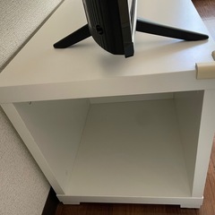 IKEA カラックス　テレビ台
の画像