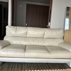 本革ソファーの画像