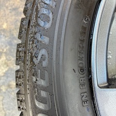 スタッドレスタイヤ+アルミホイールセット　215/60R17の画像