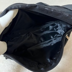 レディース ショルダーバッグ 軽量 大容量 黒 ブラックの画像