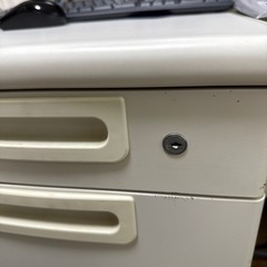 キャビネット　オフィス机用引き出しの画像
