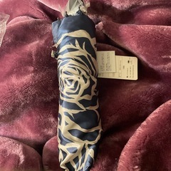 新品！ミラ　ショーンの折りたたみ傘の画像