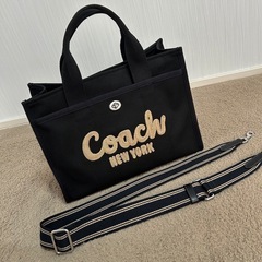 COACH カーゴトートの画像