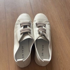 HEAL ME 白　スリッポン　シューズ　の画像