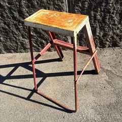 脚立　レトロ　飾り　　サビの画像