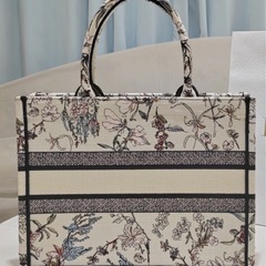 ぶっくブックトートの画像