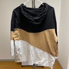 黒・茶・白のパーカー〘ホームクリーニング済み〙の画像