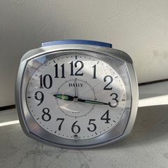 目覚まし時計の画像