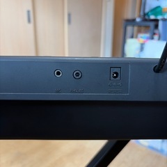 ALESIS 電子ピアノ MELODY61　スタンド付きの画像