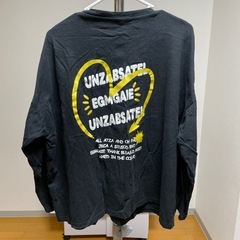 黄色のハートのTシャツ〘ホームクリーニング済み〙の画像