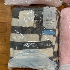 ユニクロ　ふわふわ部屋着　ＸＬ　４点セットの画像
