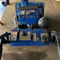 除雪機★★ヤマハ YT970E★かなりの整備済み★色だけ塗ってないの画像