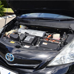 ＼ 誰でも車が買える次世代低与信ローン専門店／ 安心の１年保証付き 距離無制限！中古車販売 カーメル山梨店　平成26年　トヨタ　プリウスα　88,929㌔の画像