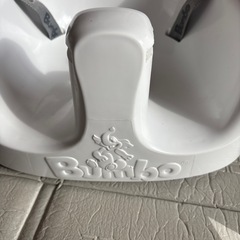 美品バンボ⭐︎テーブルとピンクの椅子付き！の画像