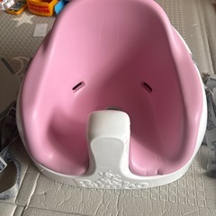 美品バンボ⭐︎テーブルとピンクの椅子付き！の画像