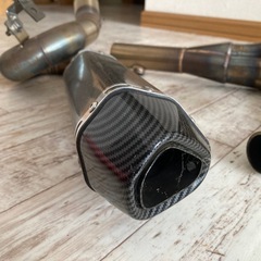 MT-09フルエキゾーストシステムマフラーカーボンスタイルの画像