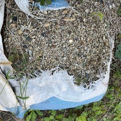 庭石　砂利の画像