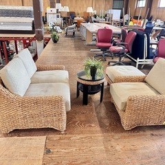 A1754🌟配送♻️設置🉑‼️3点セットアジアン家具 2人掛けソファ　+ 1掛けソファー+オットマンアジアンソファ 🌟の画像