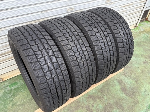 冬用スタッドレスタイヤ　１６インチ　4本セット
