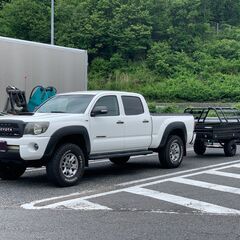 トヨタ タコマダブルキャブ ロング+カーゴトレーラーの画像