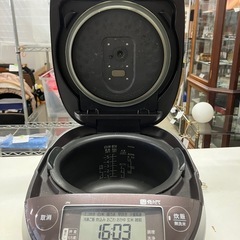 I 2510-700 タイガー 圧力IH炊飯ジャー JPK-B100 5.5合炊き 2019年製 通電確認済み キズ 汚れありの画像